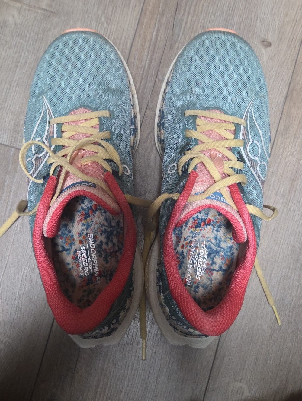 Saucony Endorphin Speed 5 Floral Running Sneakers Blue & Pink US 7